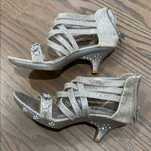 Dress up heels - Picture 2 of 7